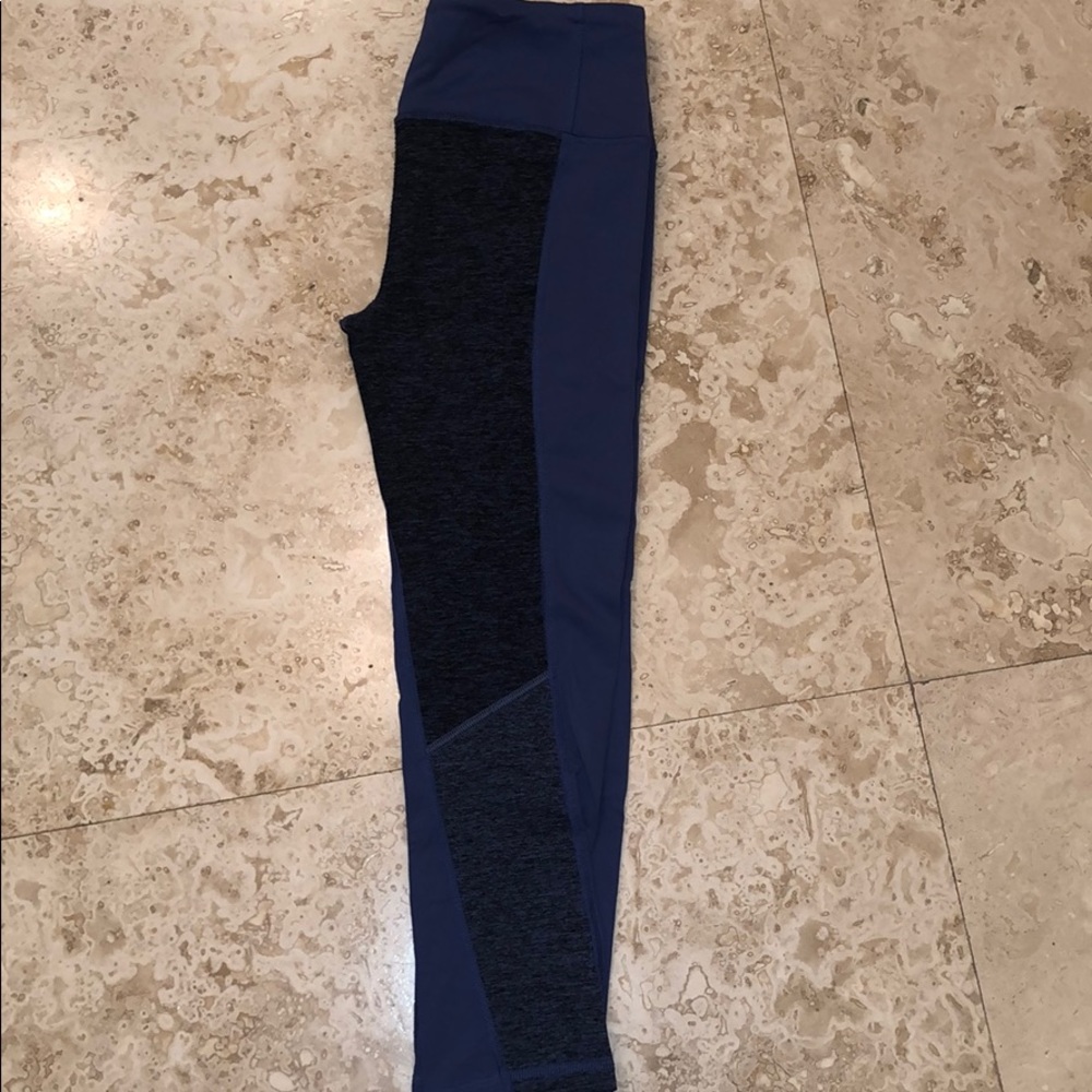 Victoria’s Secret leggings